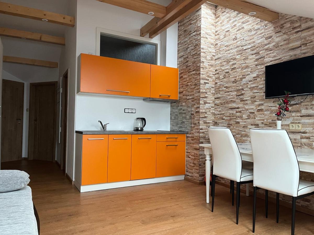 Apartman U Pola Zdikov Bagian luar foto