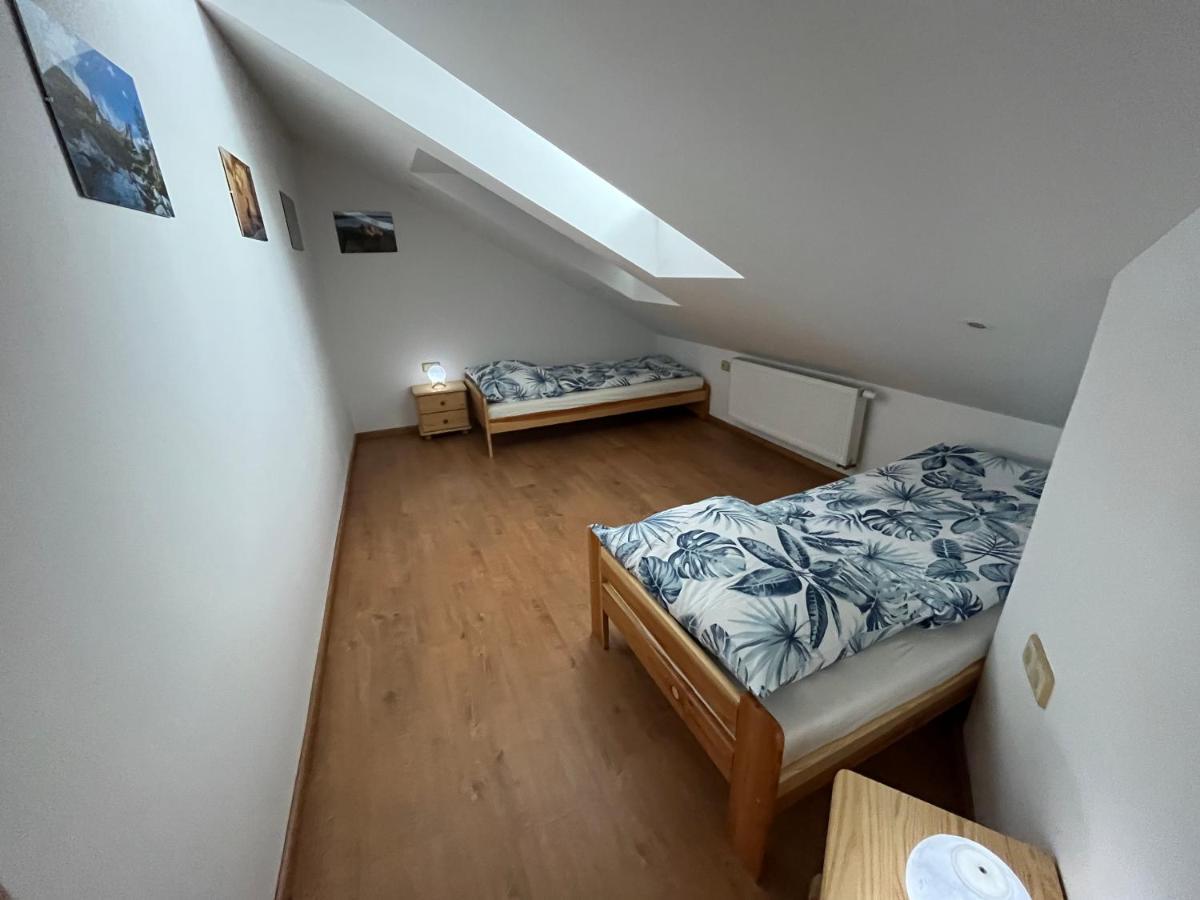 Apartman U Pola Zdikov Bagian luar foto
