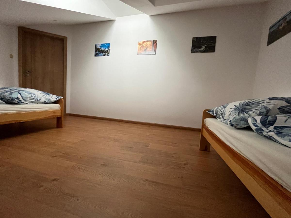Apartman U Pola Zdikov Bagian luar foto